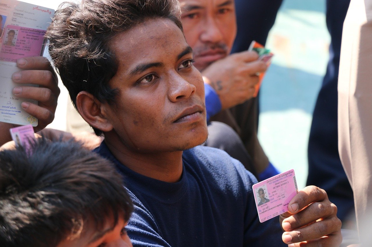 evacuate, checking card, check card, id card check, policeman, person, border