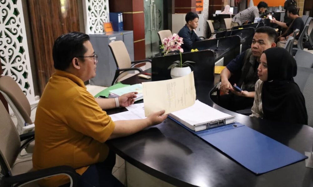 280be87e 4409 4583 83f8 7276e88fd1ad