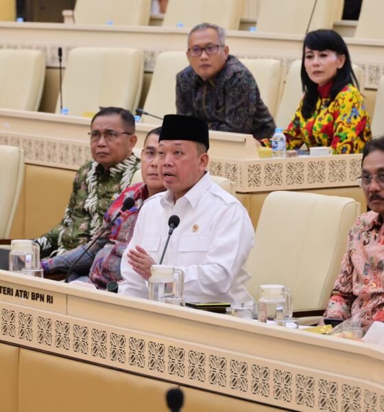 2411cea8 ebbf 44fa b298 68d24a434130